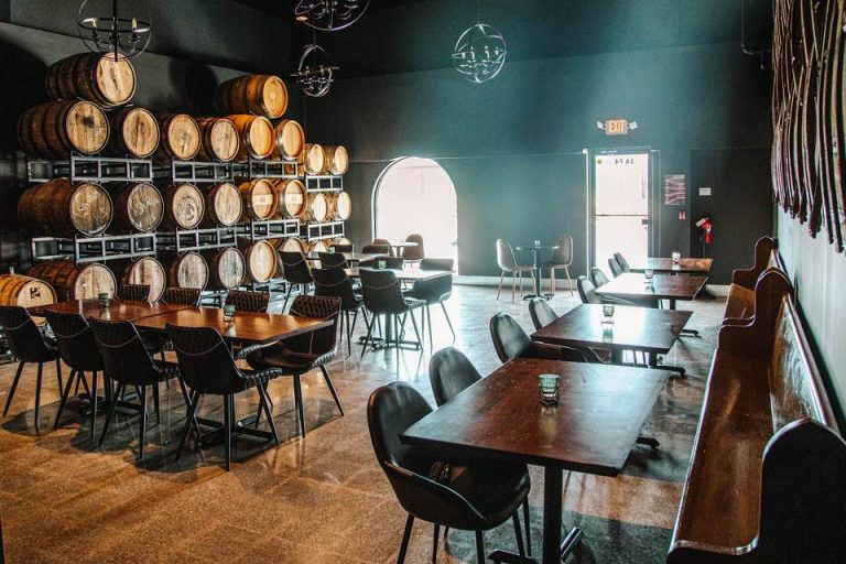 2Toms Brewing Barell Room